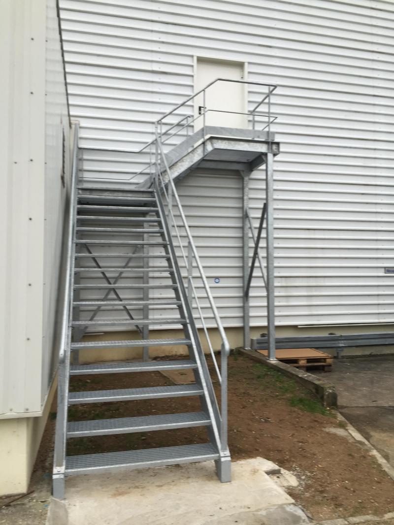 ESCALIER D'ACCES TOIT LSDH